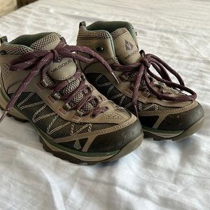 Vasque ultra dry hiking boots